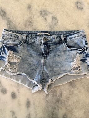 Vanilla Star Light Blue Distressed Denim Shorts Sz 15